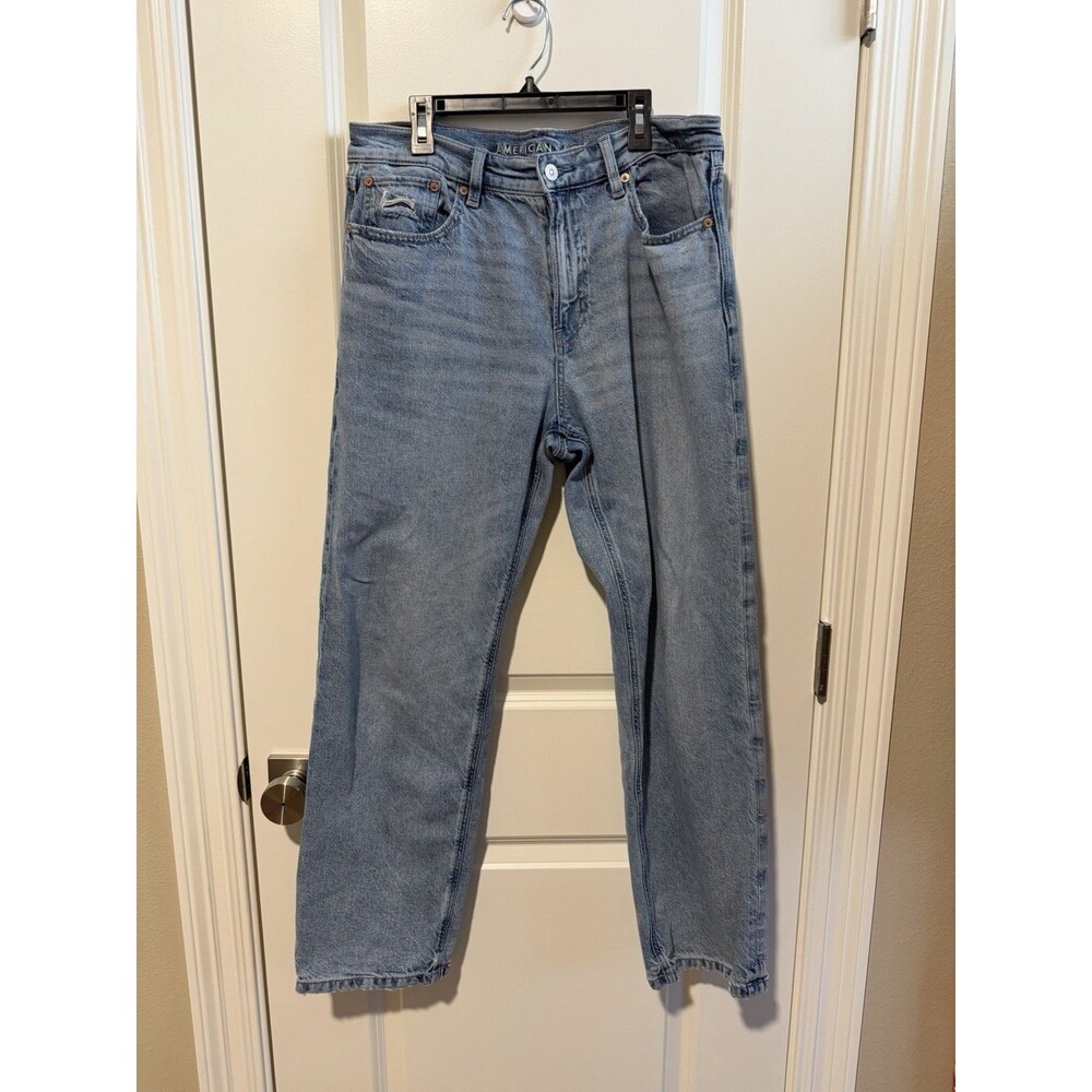 American Eagle Strigid Mom Straight Jeans Womens 6 Regular Light Wash High Rise